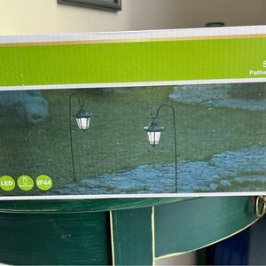 Outdoor Pathway Lantern Set - Black